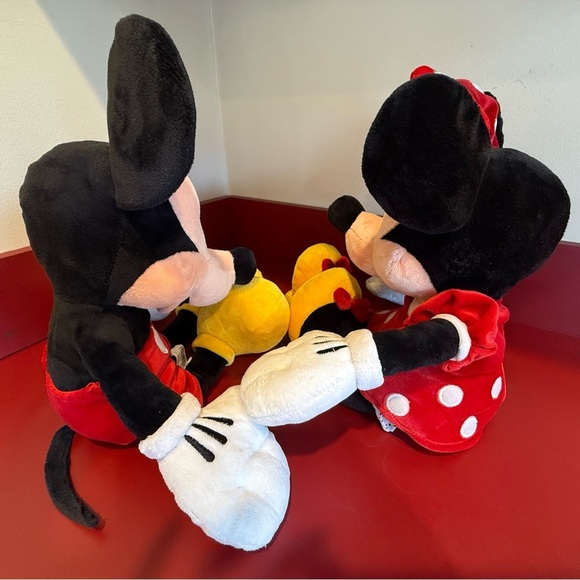 Disney Classic MICKEY & MINNIE MOUSE Medium Plush 17" Stuffed Animal Plush Toy - Picture 4 of 4